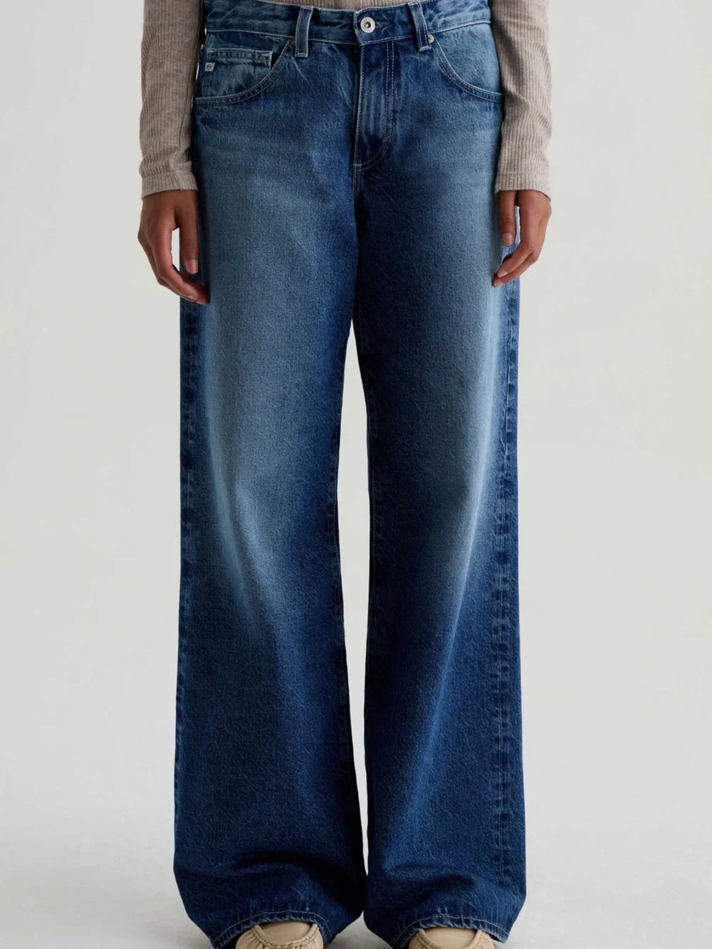 AG Adria Low-Rise Wide Leg Jeans - Picture 1 of 4